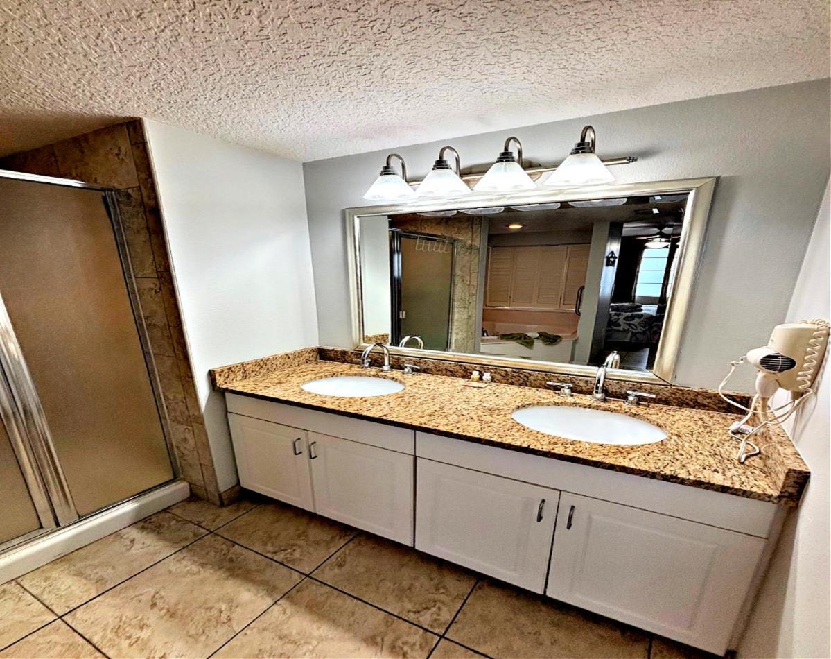 2 Bedroom Direct Oceanfront Wyndham Ocean Walk Daytona Beach 2226-0 Eksteriør bilde